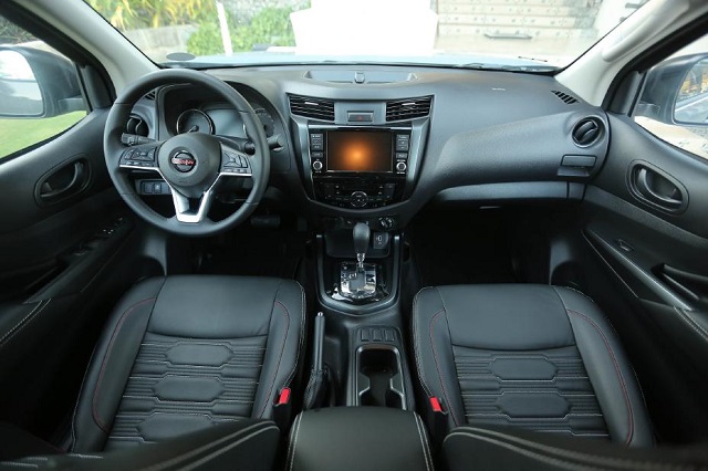 2023 Nissan Navara Pro-4X Interior